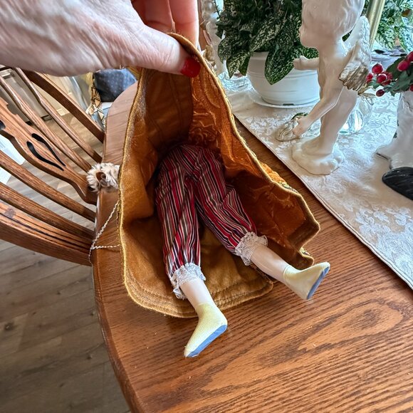 1960's Hand Painted Russian Doll - Picture 16 of 16